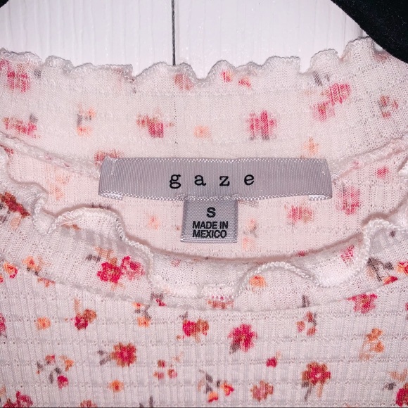 Floral Crop Top - Picture 2 of 2